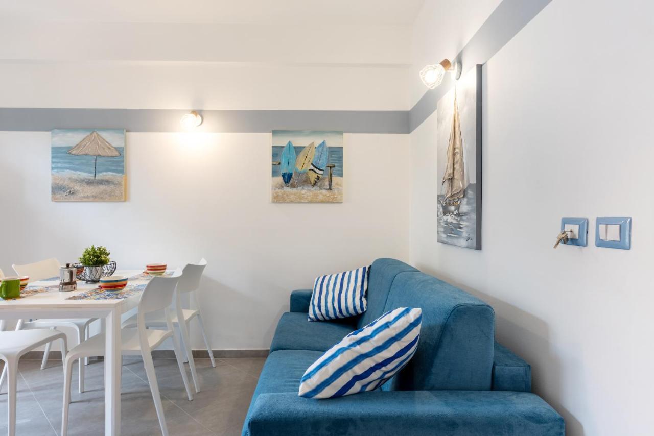 La Casa Di Tobia & Little Paradise Beach Apartments Giardini Naxos Exterior photo
